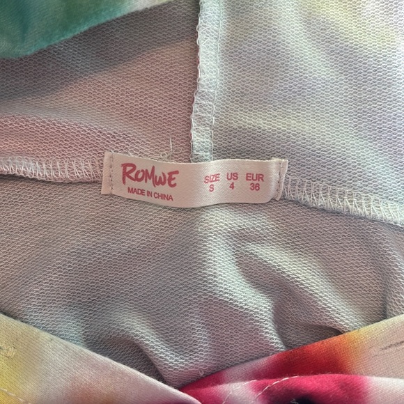 Romwe cropped hoodie - Picture 4 of 5